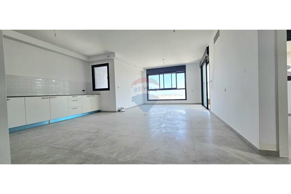 Apartment for Sale in Netanya - Image 1