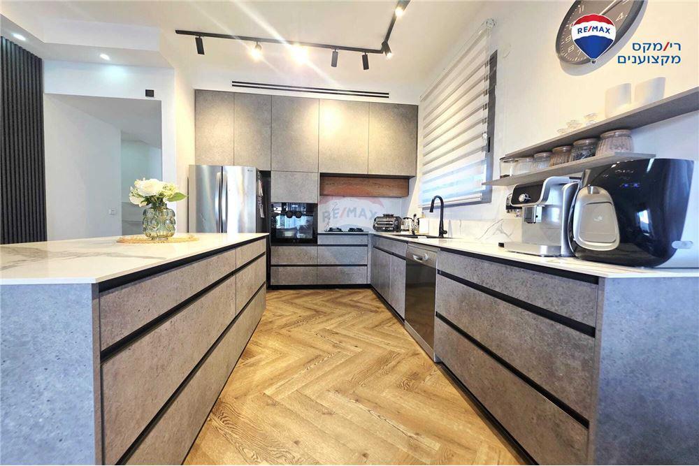 Apartment for Sale in Hadera - Image 7