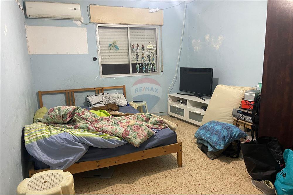 Apartment for Sale in Kiryat Yam - Image 6