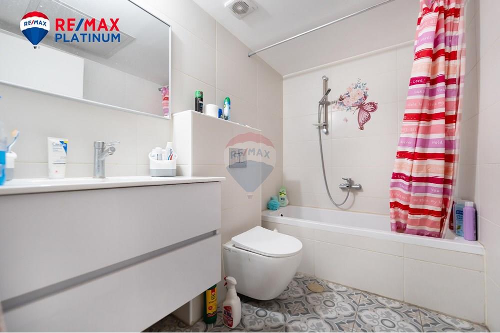Apartment for Sale in קרית אונו - Image 3