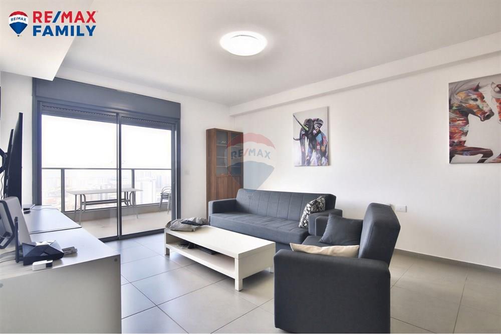 Apartment for Sale in קרית מוצקין - Image 1