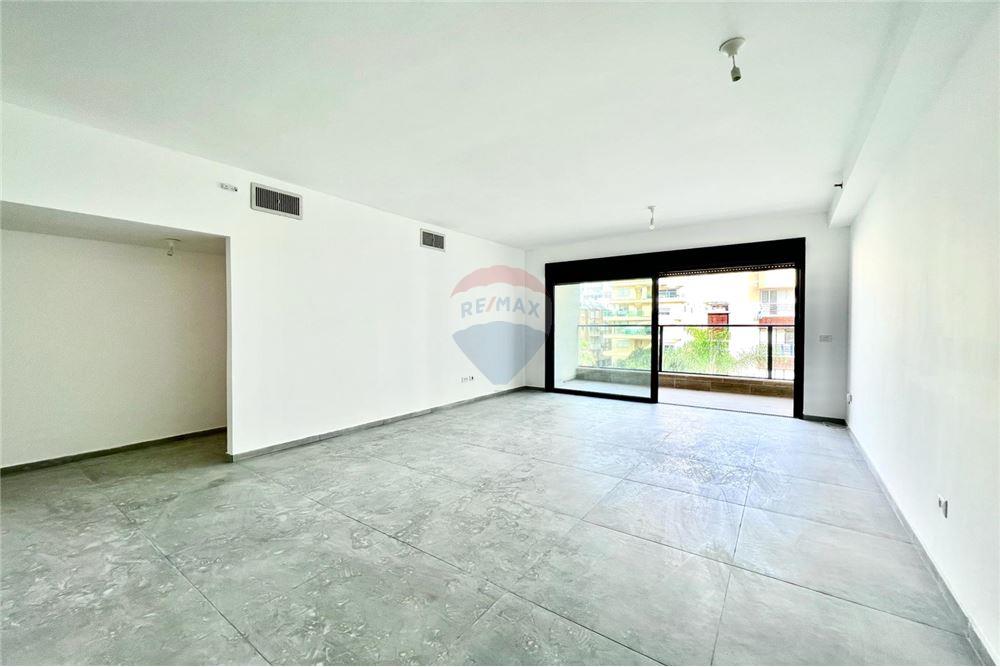 Apartment for Sale in Netanya - Image 3