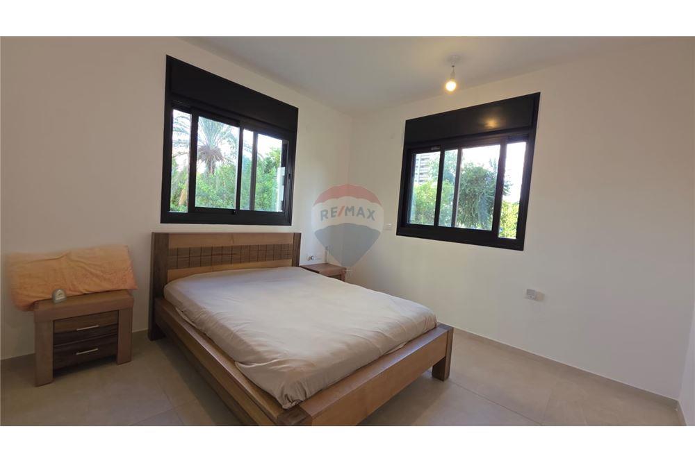 Apartment for Sale in Tel Aviv - Image 4