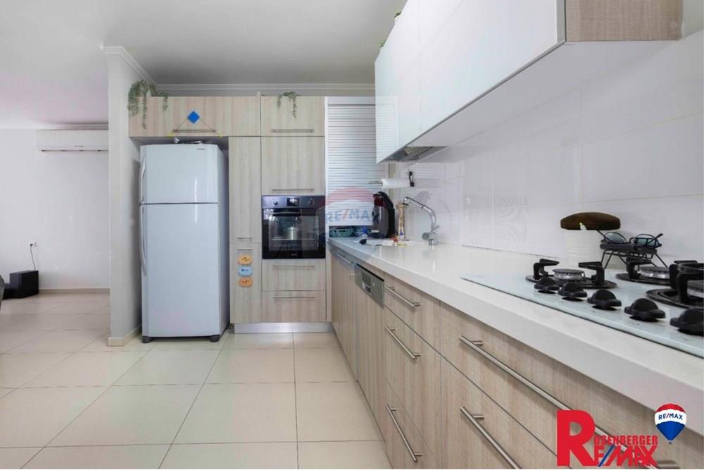 Apartment for Sale in Rishon LeZion - Image 5