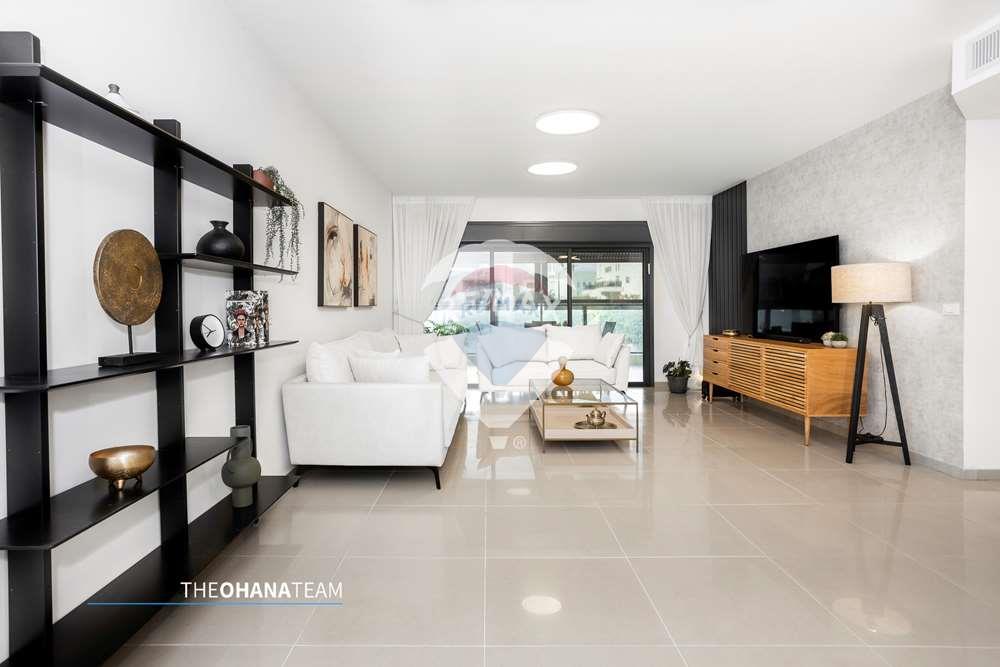 Apartment for Sale in Netanya - Image 3