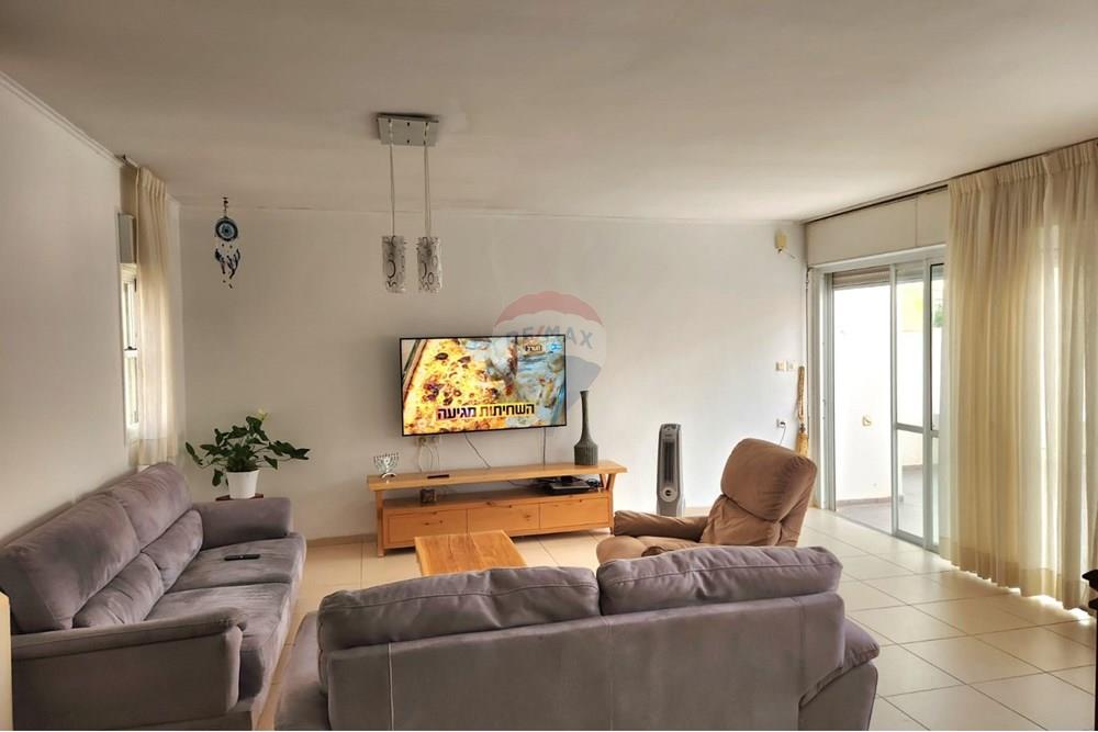 Apartment for Sale in Modi'in - Image 1