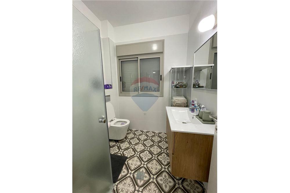 Apartment for Sale in קרית חיים - Image 3