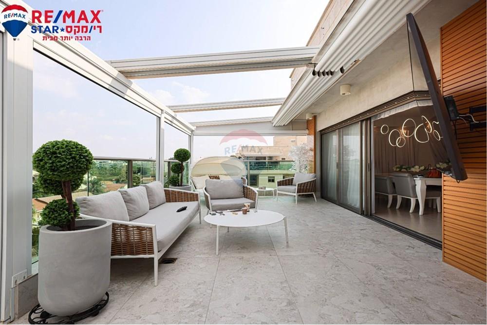 Apartment for Sale in Herzliya - Image 2