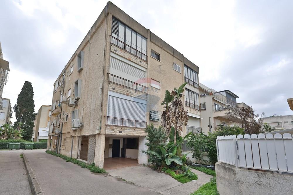 Apartment for Sale in קרית חיים - Image 4