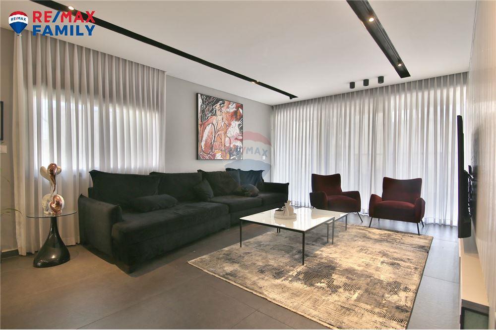 Apartment for Sale in קרית ביאליק - Image 1