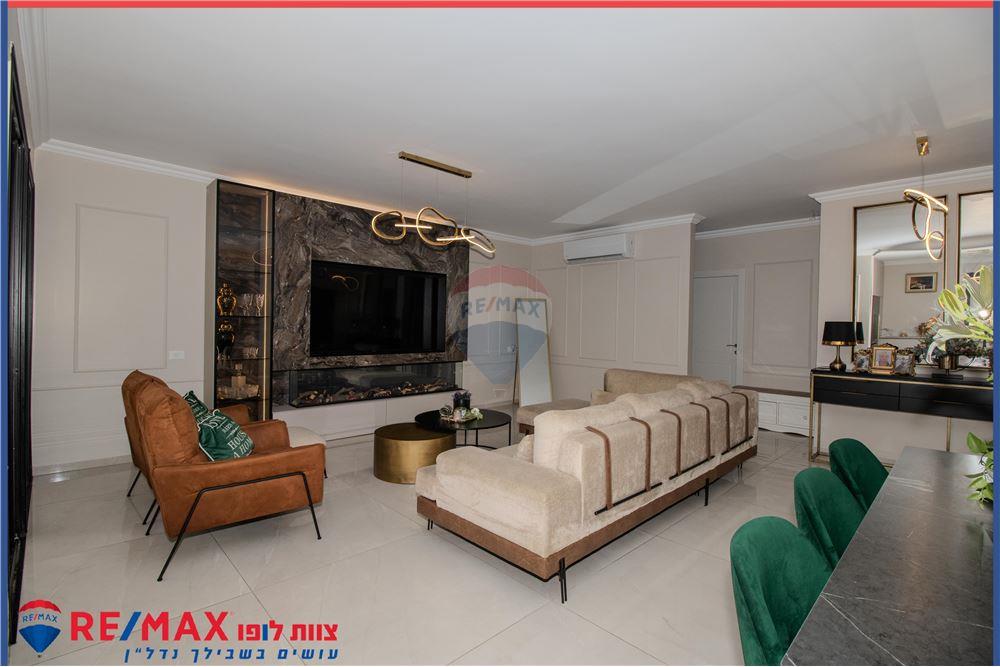 Apartment for Sale in Afula - Image 1