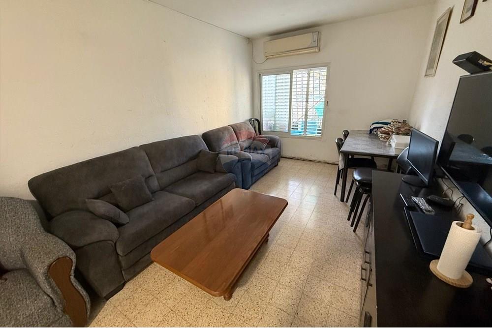Apartment for Sale in Rehovot - Image 1