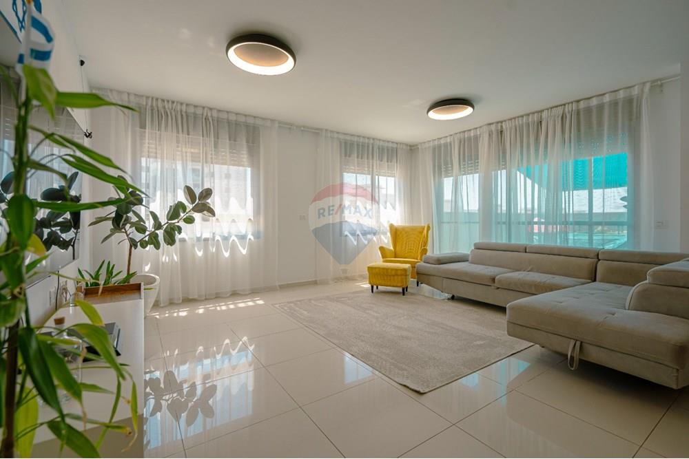 Apartment for Sale in חריש - Image 1