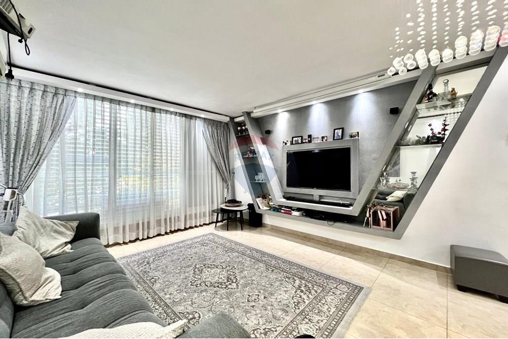 Apartment for Sale in Netanya - Image 4