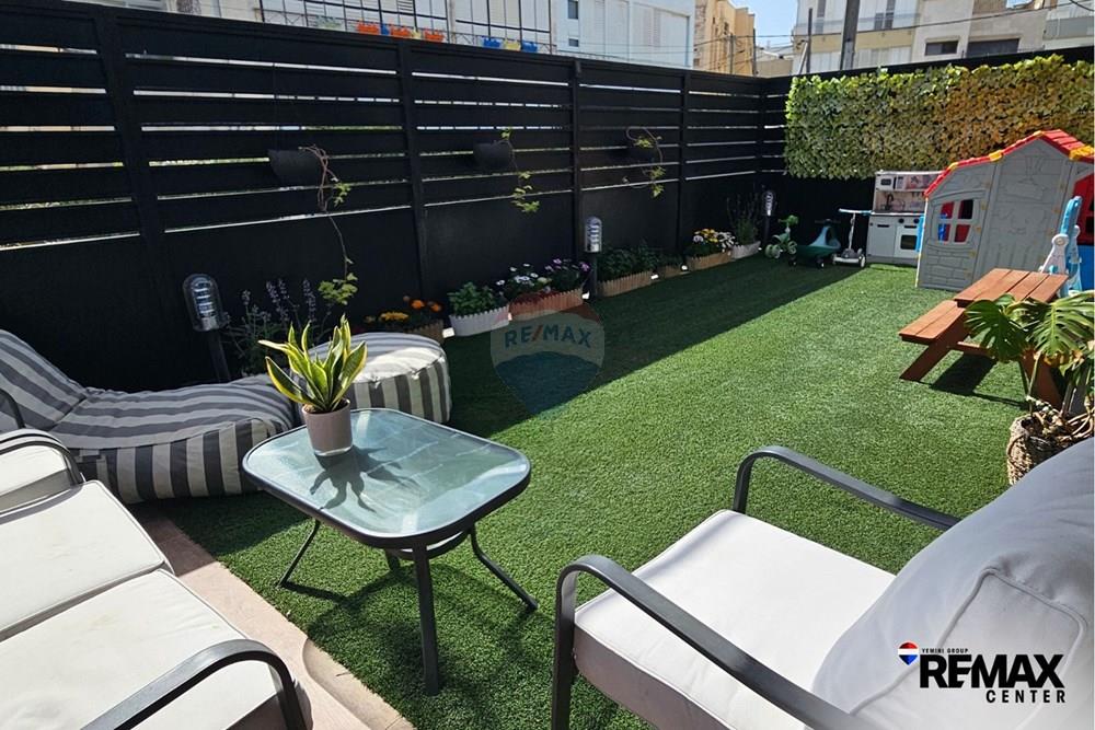 Apartment for Sale in Holon - Image 4
