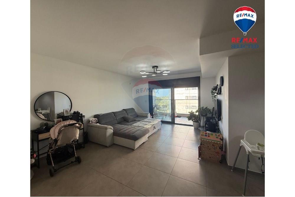 Apartment for Sale in Haifa - Image 3