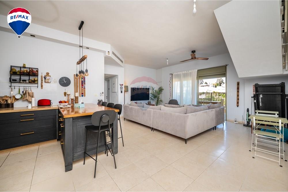 Apartment for Sale in Zichron Ya'akov - Image 2