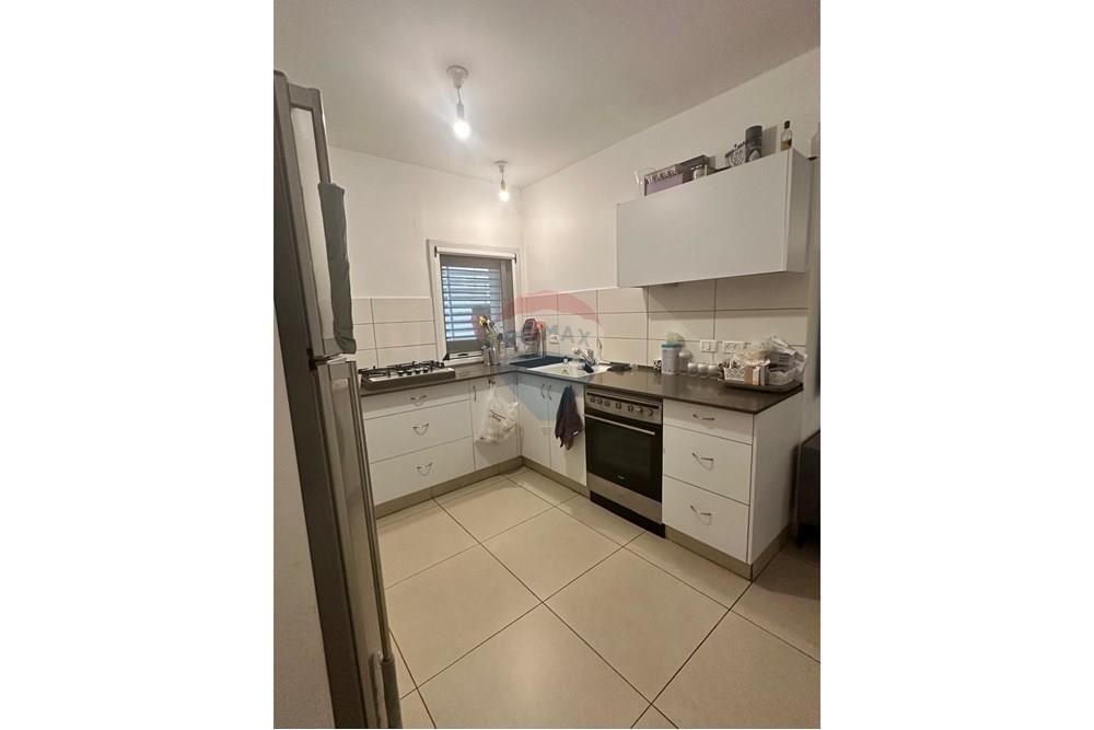Apartment for Sale in Kfar Saba - Image 5