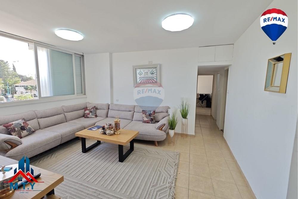 Apartment for Sale in Lod - Image 2