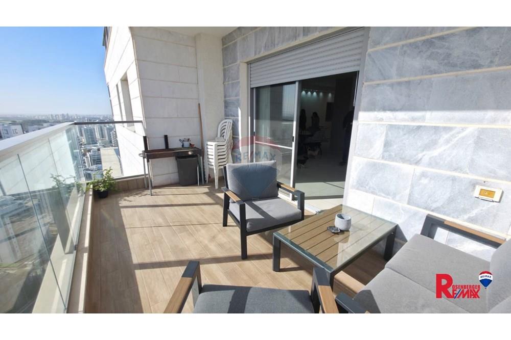 Apartment for Sale in Rishon LeZion - Image 6