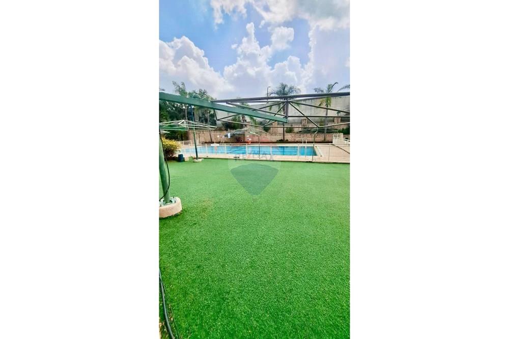 Apartment for Sale in Ra'anana - Image 2