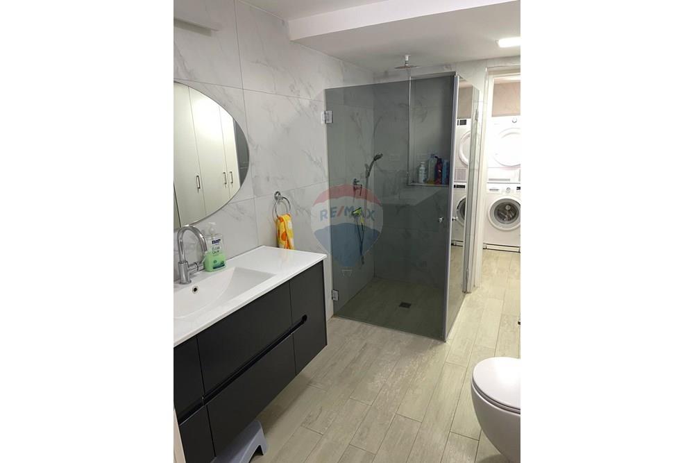 Apartment for Sale in Rishon LeZion - Image 7