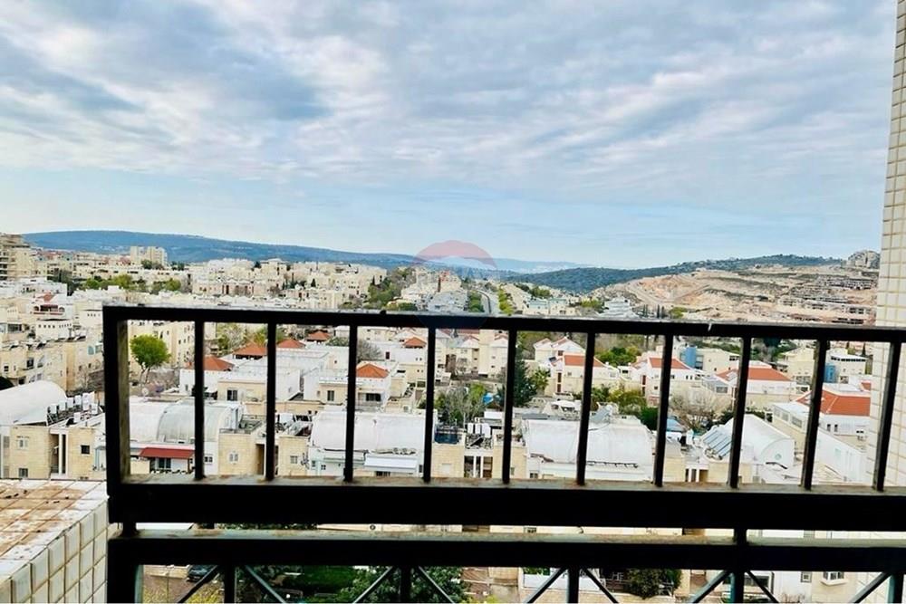 Apartment for Sale in Karmiel - Image 4