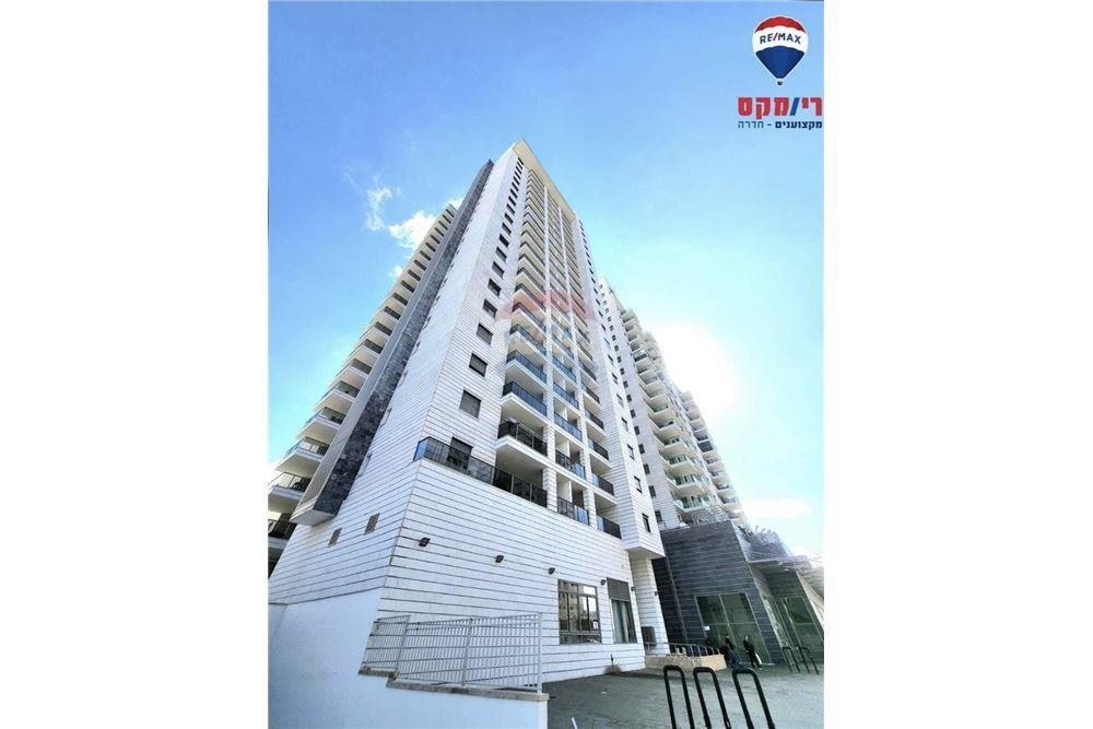 Apartment for Sale in Hadera - Image 1