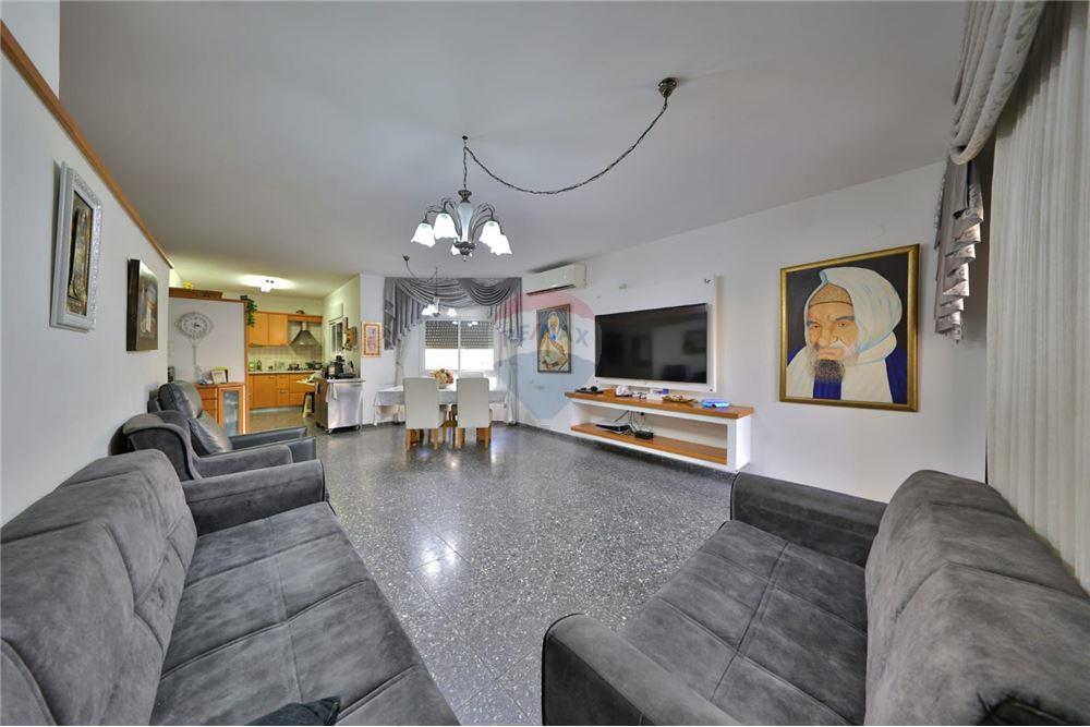 Apartment for Sale in קרית אתא - Image 1