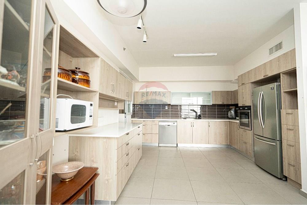 Apartment for Sale in Tel Aviv - Image 5