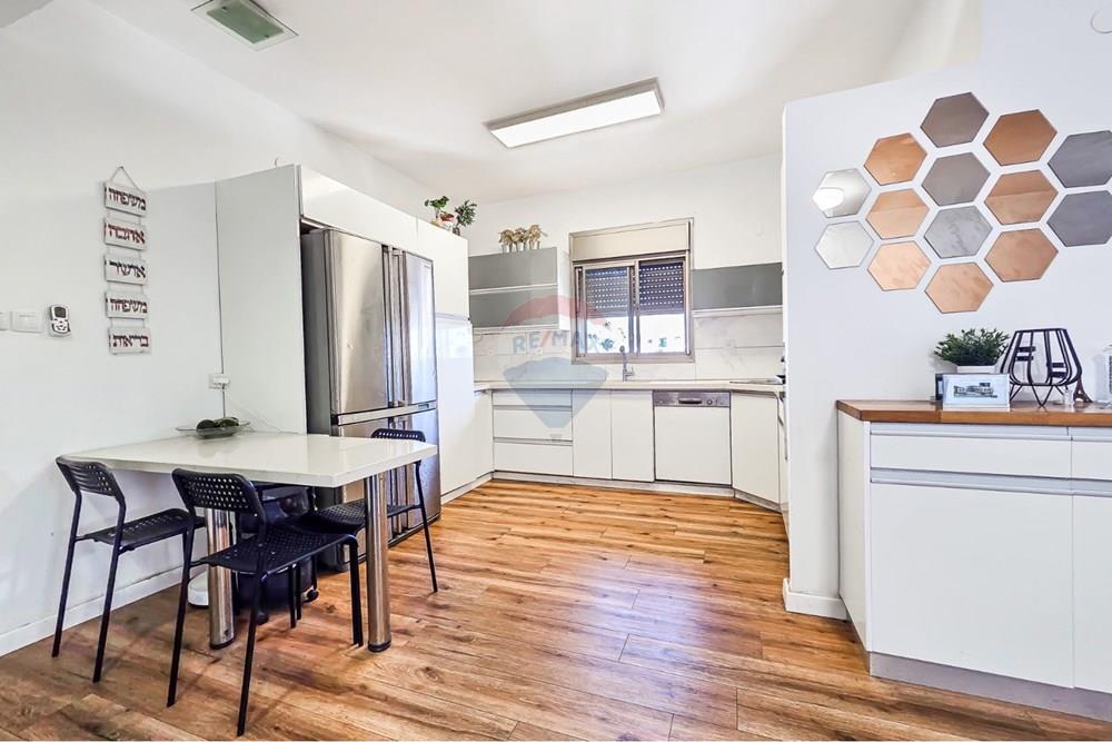 Apartment for Sale in קרית ביאליק - Image 6