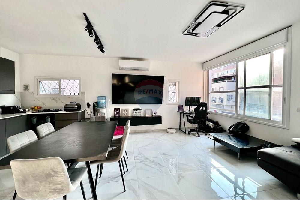 Apartment for Sale in Netanya - Image 7