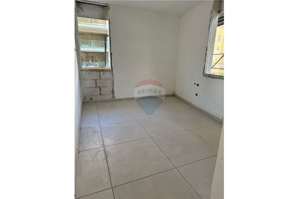 Apartment for Sale in Tel Aviv - Image 5