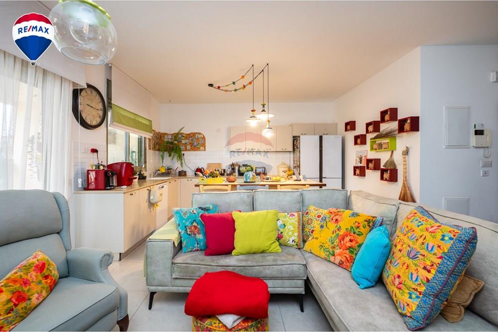 Apartment for Sale in Zichron Ya'akov - Image 1