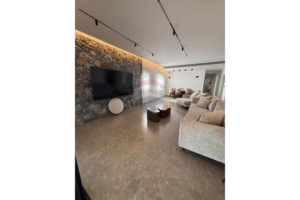 Apartment for Sale in קרית אתא - Image 3