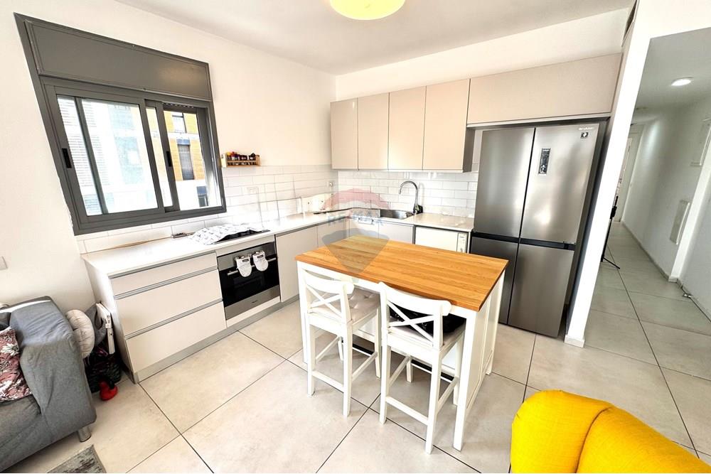 Apartment for Sale in Ramat Gan - Image 4
