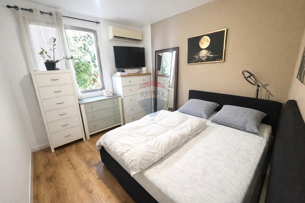 Apartment for Sale in Ramat Gan - Image 4