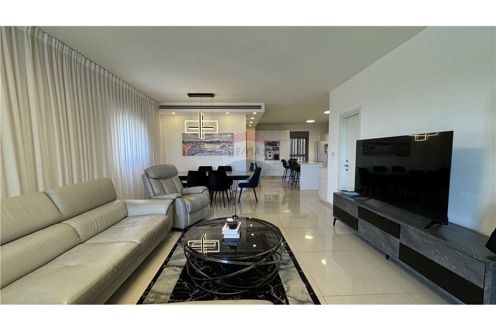 Apartment for Sale in Afula - Image 1