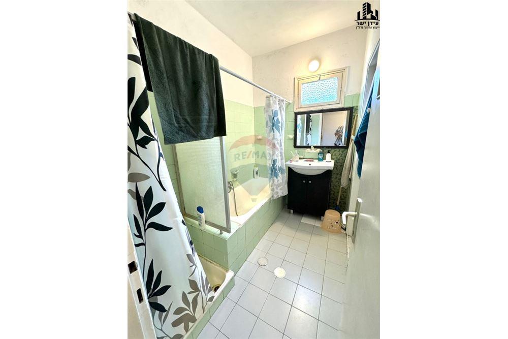 Apartment for Sale in Tel Aviv - Image 7