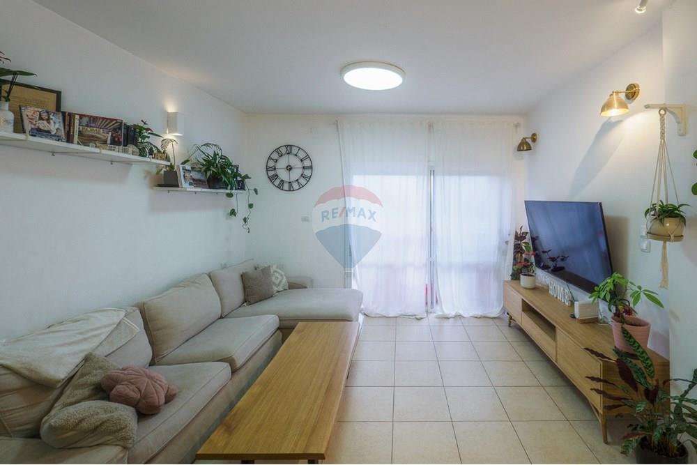 Apartment for Sale in Nahariya - Image 2