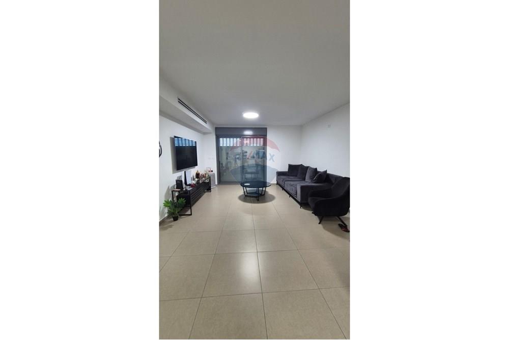 Apartment for Sale in Beer Sheva - Image 1