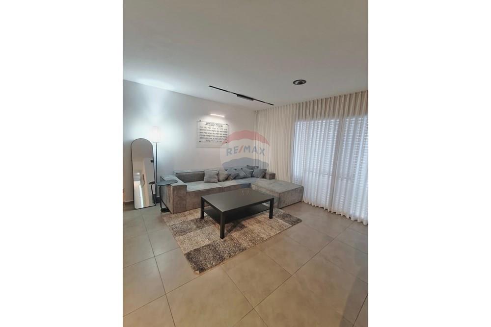 Apartment for Sale in חריש - Image 4