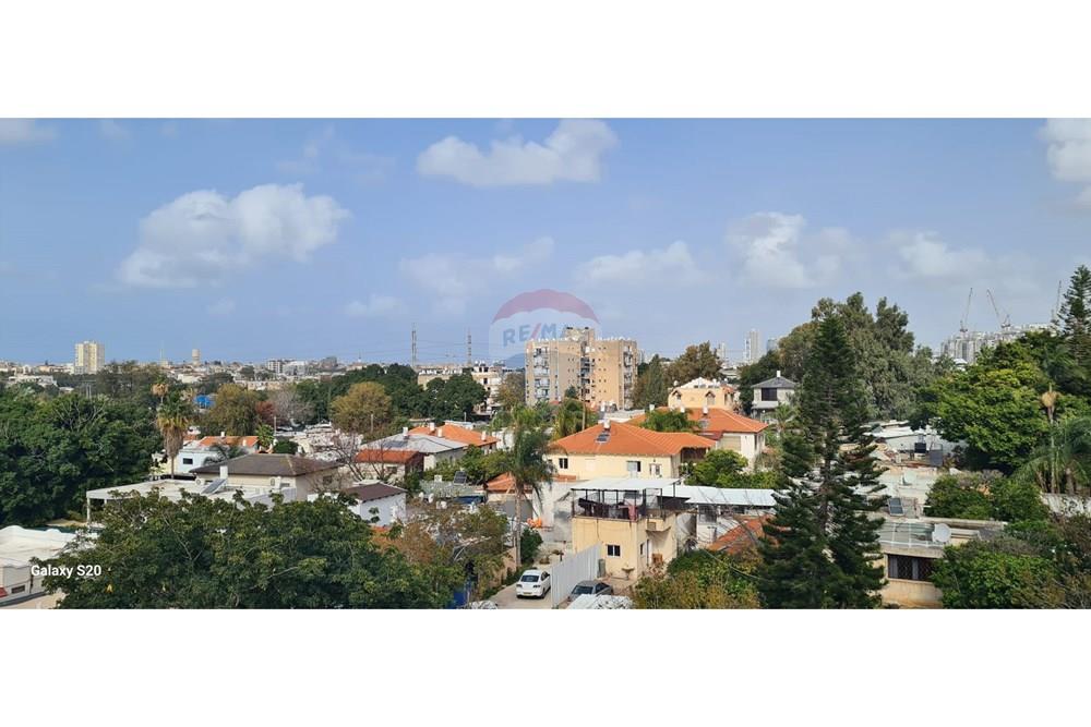 Apartment for Sale in Tel Aviv - Image 3