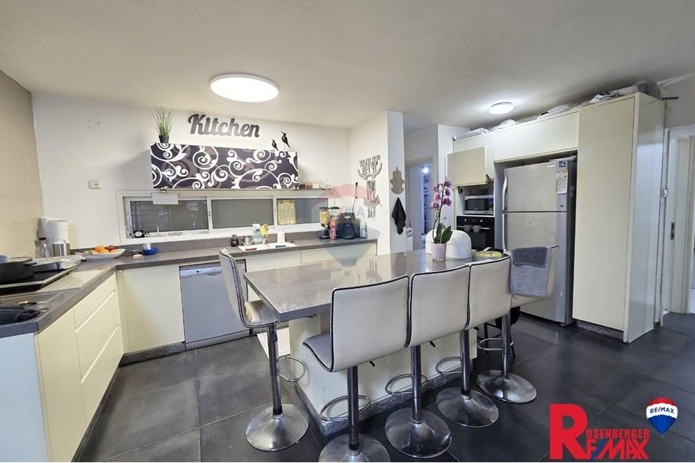 Apartment for Sale in Holon - Image 4