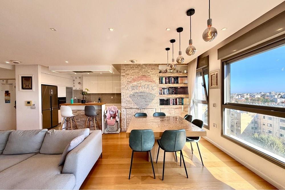 Apartment for Sale in Netanya - Image 3