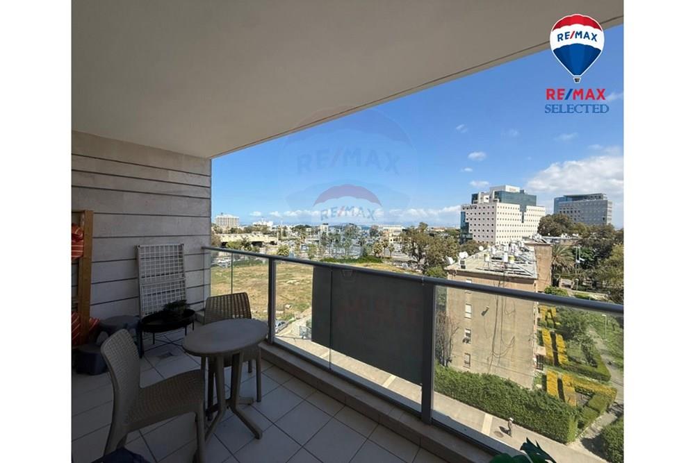 Apartment for Sale in Haifa - Image 3