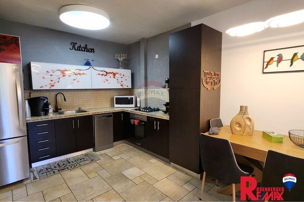 Apartment for Sale in Rishon LeZion - Image 4