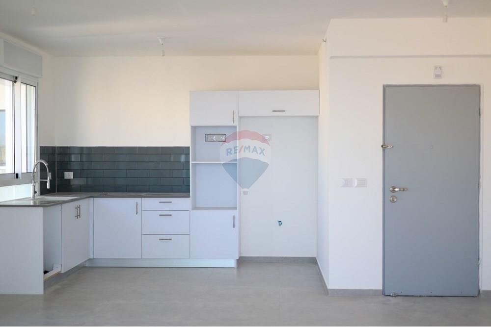 Apartment for Sale in Netanya - Image 3