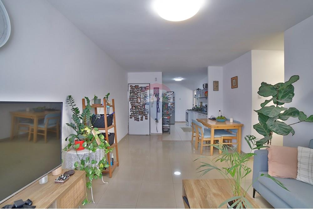 Apartment for Sale in Tel Aviv - Image 3