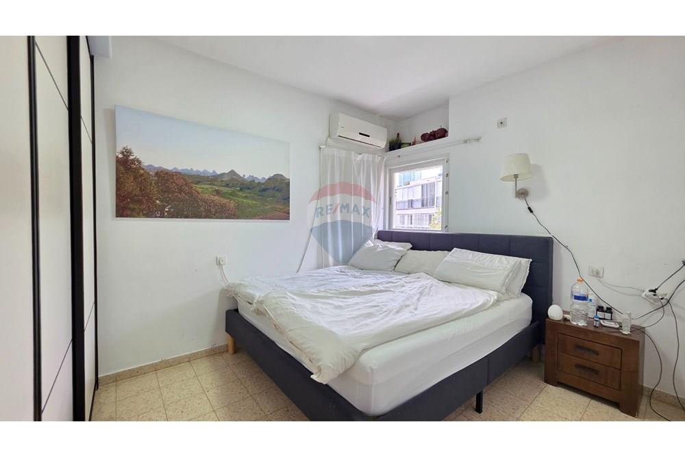 Apartment for Sale in Tel Aviv - Image 4